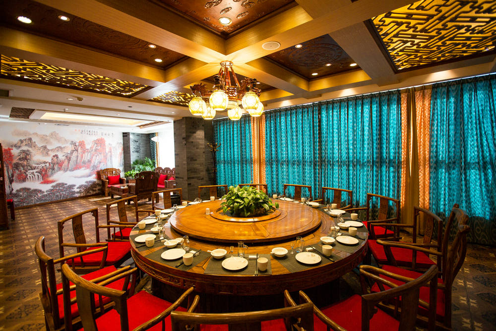 润华商务旅馆餐饮
