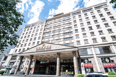 君颐润华旅馆正面