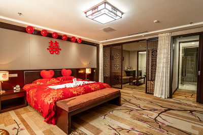 君颐润华旅馆客房